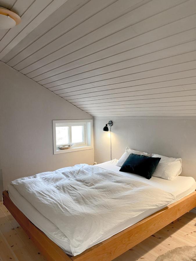 Lovely, Bright Apartment Overlooking Nature Fiskebäckskil Esterno foto